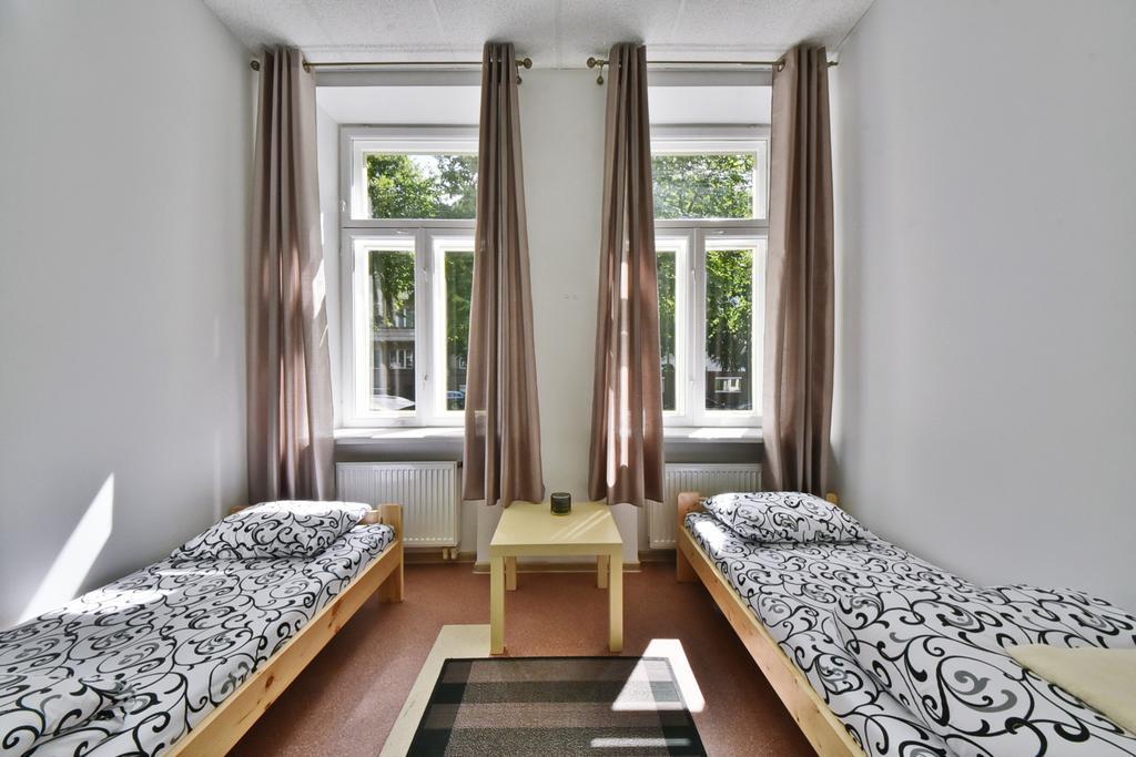 Laisves Avenue Hostel "Easy Kaunas" エクステリア 写真