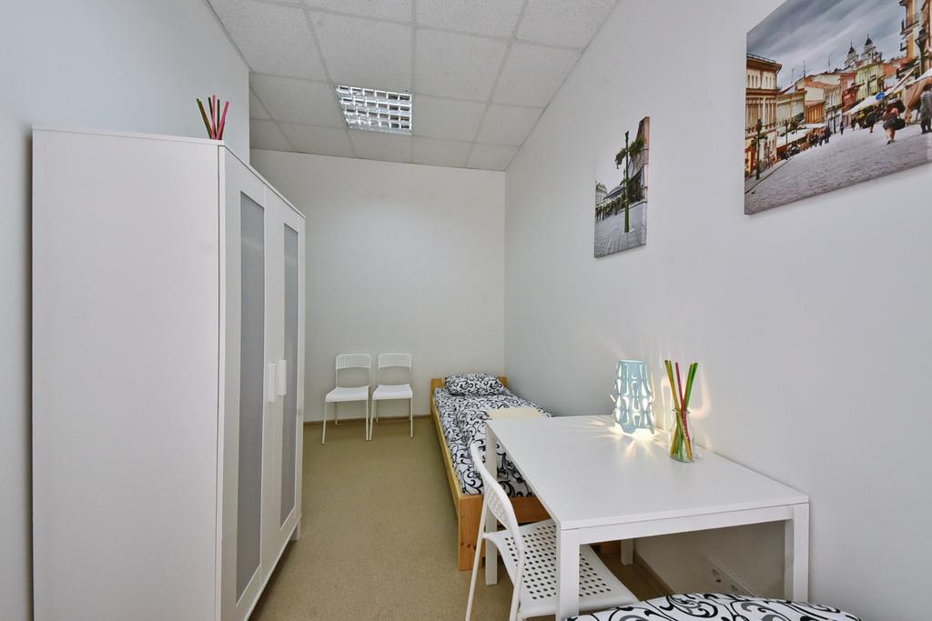Laisves Avenue Hostel "Easy Kaunas" エクステリア 写真