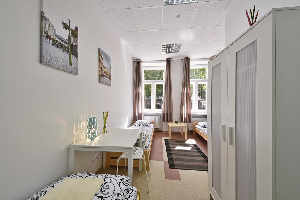 Laisves Avenue Hostel "Easy Kaunas" エクステリア 写真